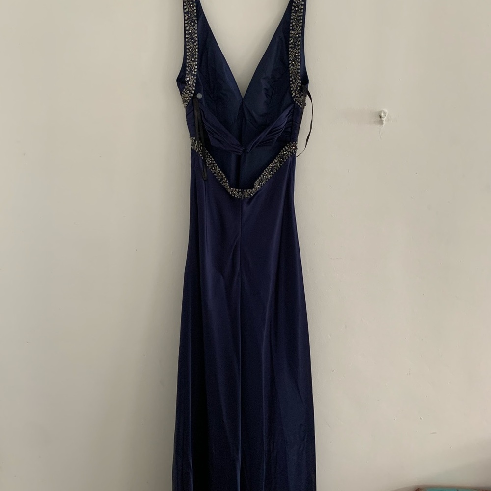 Long Nice navy dress. Bee Darlin. Size 3-4.